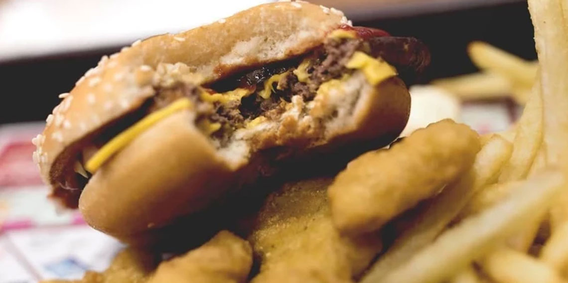 Hamburgerci kapısına şifre koydu! Bakanlık inceleme başlattı!