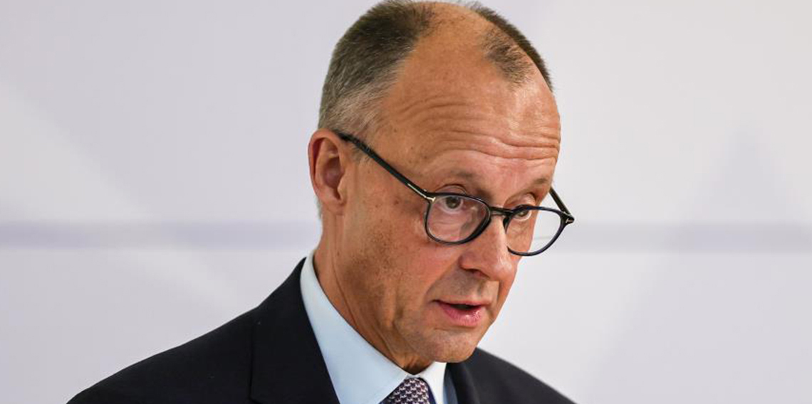 Merz:'Halkına şiddet uygulayarak iktidarda tutunabilen rejimin günleri sayılıdır'