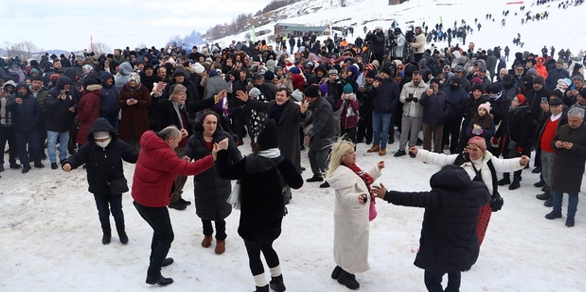 Ordu’da bin 700 rakımlı yaylada renkli kar festivali