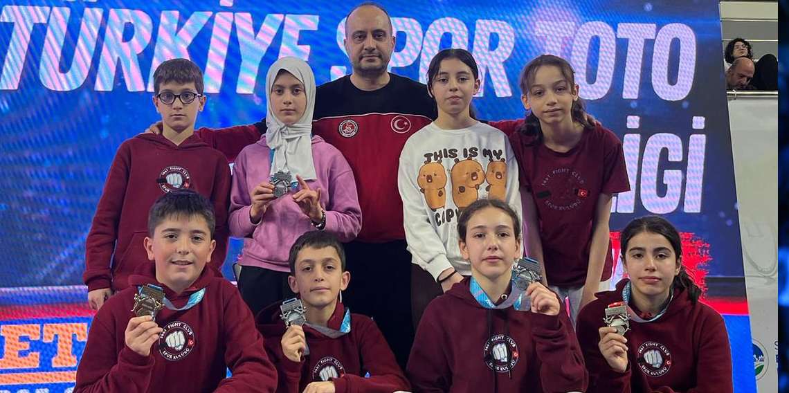 Sakarya’daki Karate Yıldızlar Ligi Finali’nde Trabzon kulübünün Büyük Başarısı