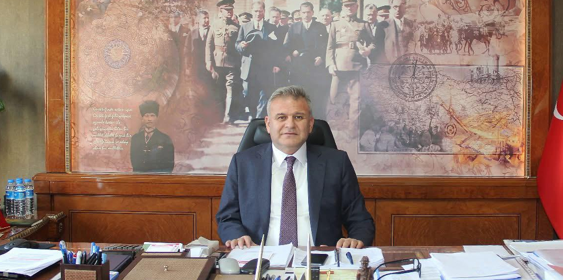 Gökhan GEDİKLİ: “İşçi kardeşlerimizin Berat Kandilini tebrik ediyorum”