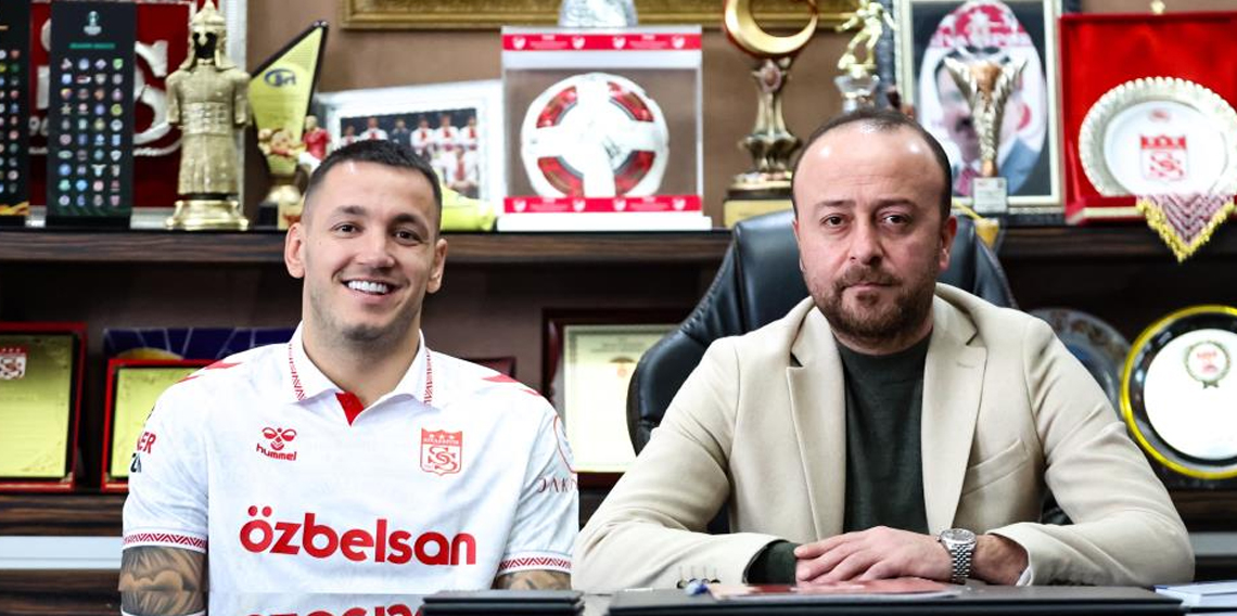 Rey Manaj yeniden Sivasspor’da