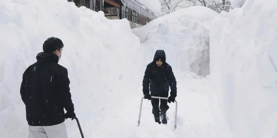 Japonya’da yoğun kar yağışında can kaybı 35’e yükseldi