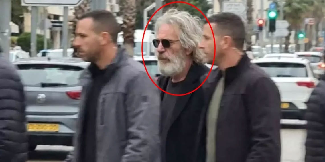 Epstein ölmedi mi? Elden ele dolaşan bir fotoğraf ortalığı karıştırdı