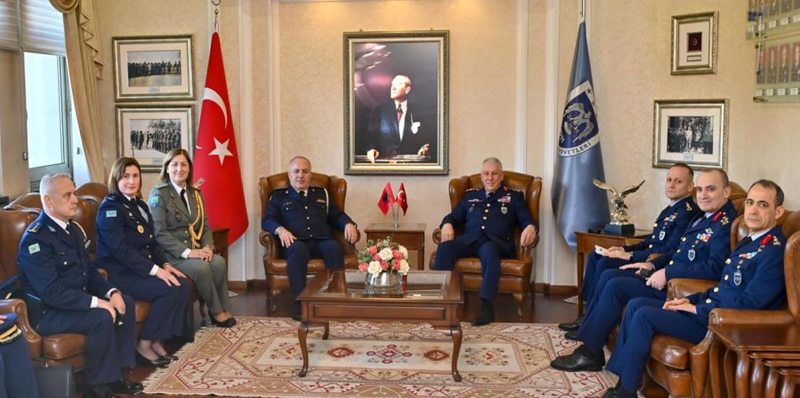 Ferdinant Dimo’dan, Türk Hava Kuvvetleri Komutanlığına ziyaret