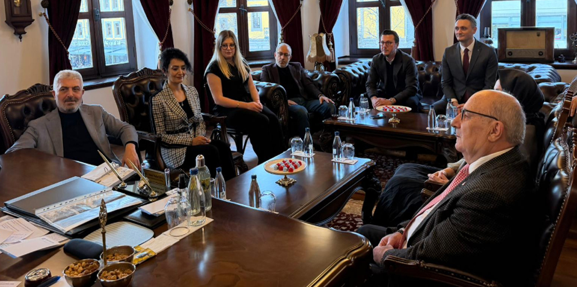 Türkiye Dil ve Edebiyat Derneğinden Genç’e Ziyaret