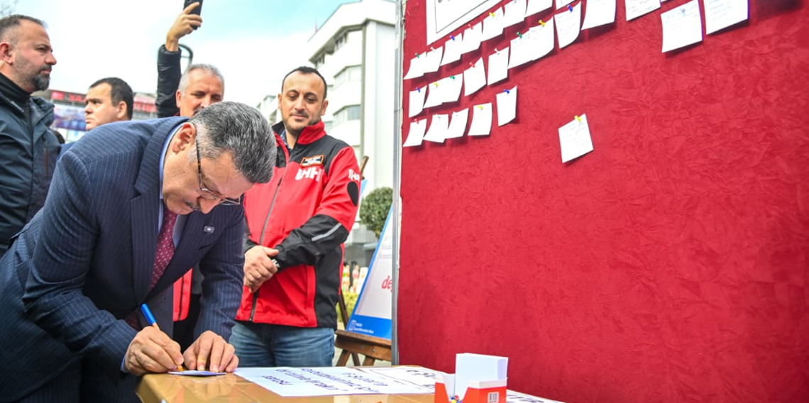 Depremde Can Verenler Trabzon'da Anıldı