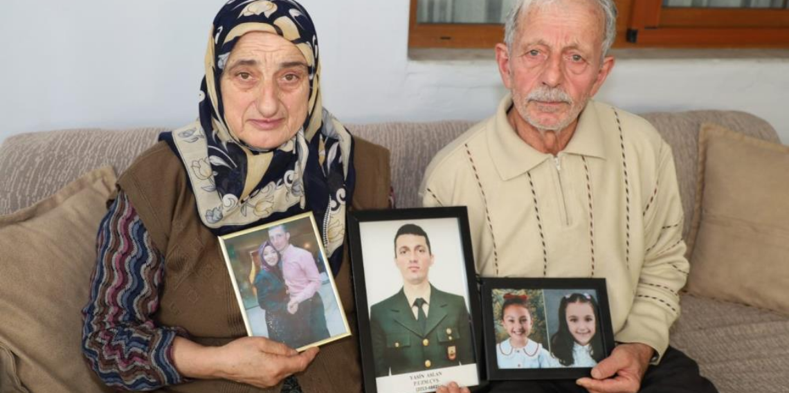 Depremde yok olan aile, yürekleri burktu