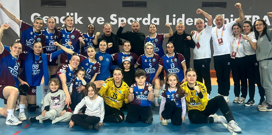 Kuzeyin Kızları Play Off'u Garantiledi