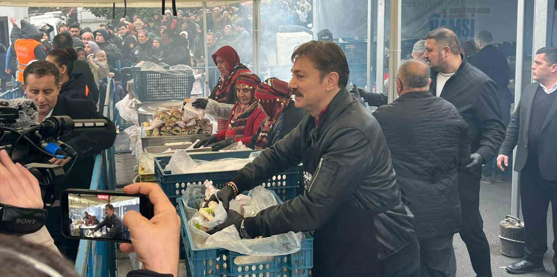 Karadeniz Fırtınası Bahçelievler’de Esti, 5 ton hamsi dağıtıldı