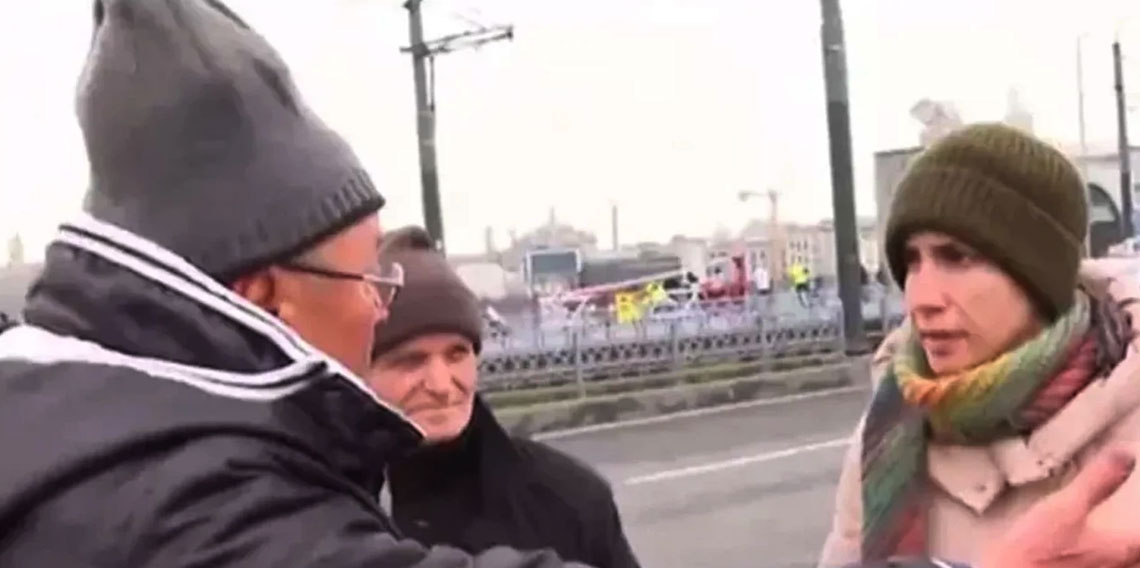 Galata Köprüsü'nde akılalmaz olay! 