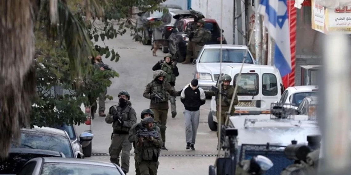 Batı Şeria’da İsrail baskınları: 21 Filistinli gözaltında