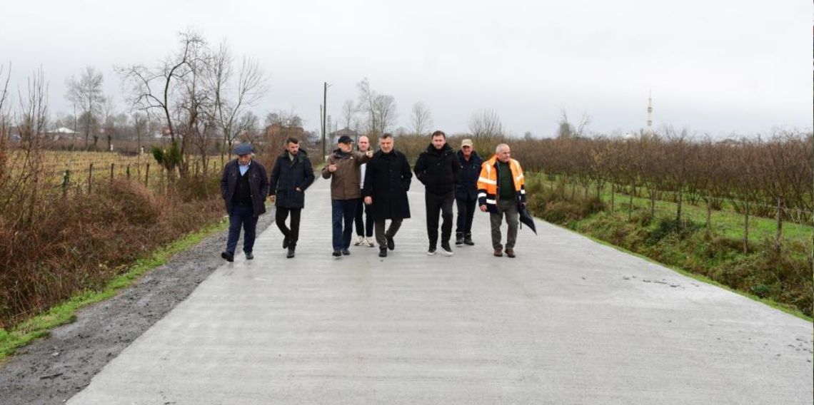 Terme’de Beton Yol Hamlesi: Taşpınar Mahallesi Konforlu Yollara Kavuşuyor