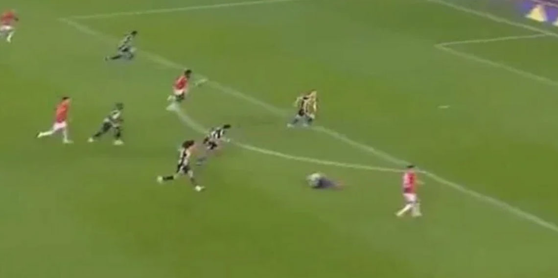 Oğulcan Ülgün, Fenerbahçe taraftarından alkış aldı