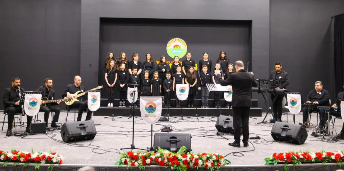 İlkadım’da Barış Manço Şarkıları Yankılandı: Çocuk Korosundan Duygu Dolu Konser