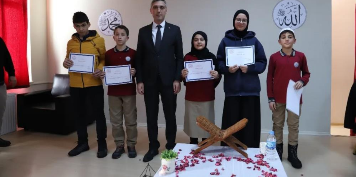 Bayburt’ta İmam Hatip Ortaokulları Yarıştı
