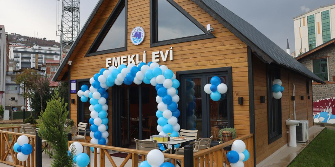 Trabzon'un Yomra ilçesinde Emekli Evi Hizmete Açıldı!