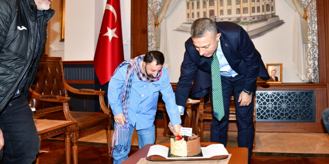 Vali Şahin’den Köksal Baba’ya Sürpriz