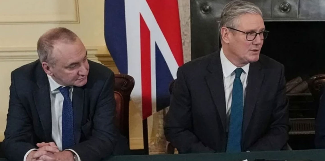 İngiltere'de Epstein krizi: Kabine Sekreteri istifa etti