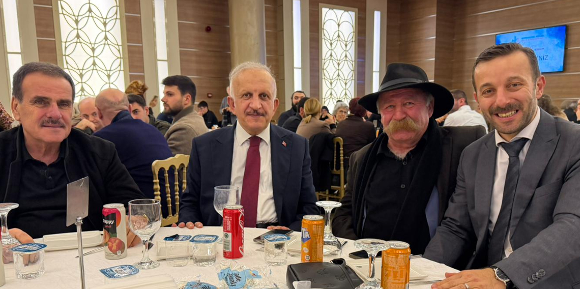 Karadeniz Müziğinin Usta İsmine Muhteşem Vefa Gecesi: 65 Yıllık Sanat Hayatı Coşkuyla Kutlandı