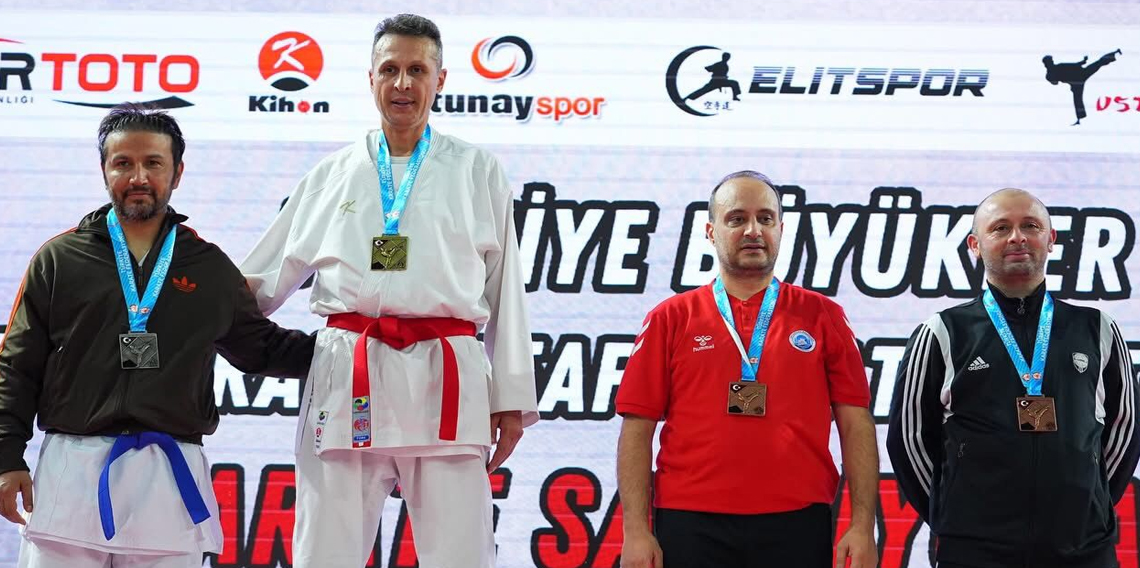 25 Yıl Sonra Tatamiye Döndü, Kariyerine Madalya Ekledi: Osman Şişko'nun Veteranlar Başarısı