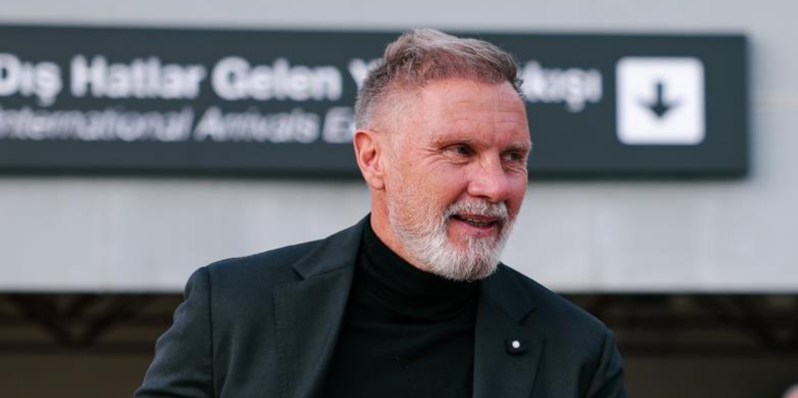 Samsunspor’un yeni Teknik Direktörü Fink, Samsun’a geldi
