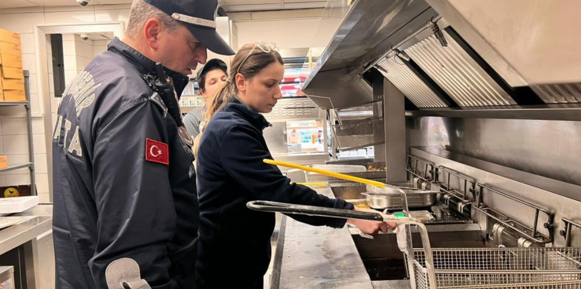 Trabzon’da Zabıta Ekipleri Market ve Fırınları Tek Tek Kontrol Ediyor