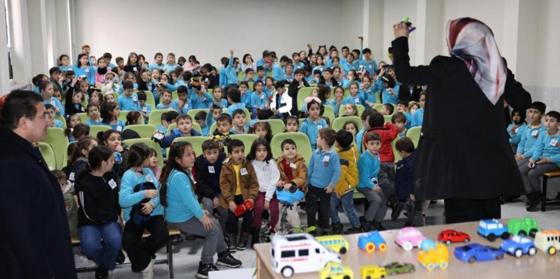 Bayburt’ta “Sağlıklı Çocuk, Sağlıklı Gelecek” Projesiyle Öğrencilere Sağlık Eğitimi