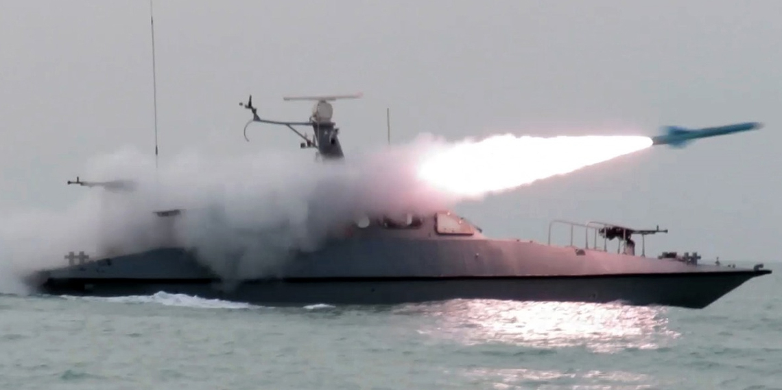 İran’dan Hürmüz Boğazı’nda gerçek mühimmatla tatbikat