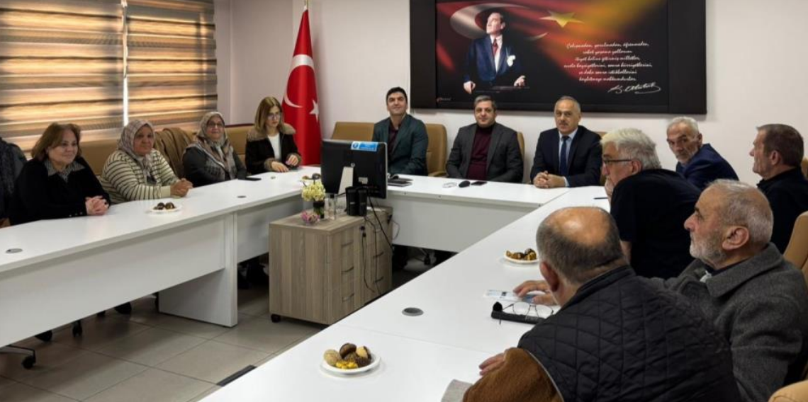 Bayburt’ta Yaşlılara Dijital Okuryazarlık Eğitimi