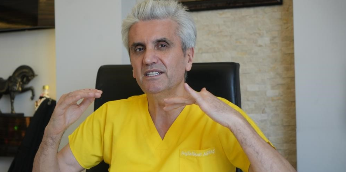 Estetik Ameliyatlarda 18 Yaş Sınırı Önemli