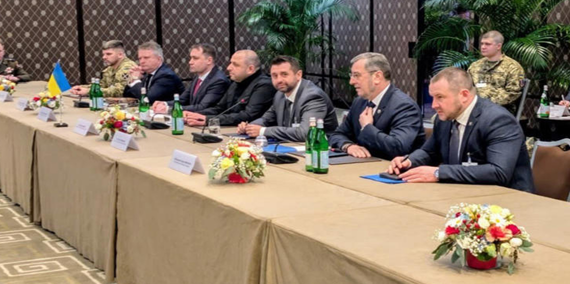 Rusya, Ukrayna, ABD üçlü görüşmelerinin ikinci günü Cenevre'de başladı