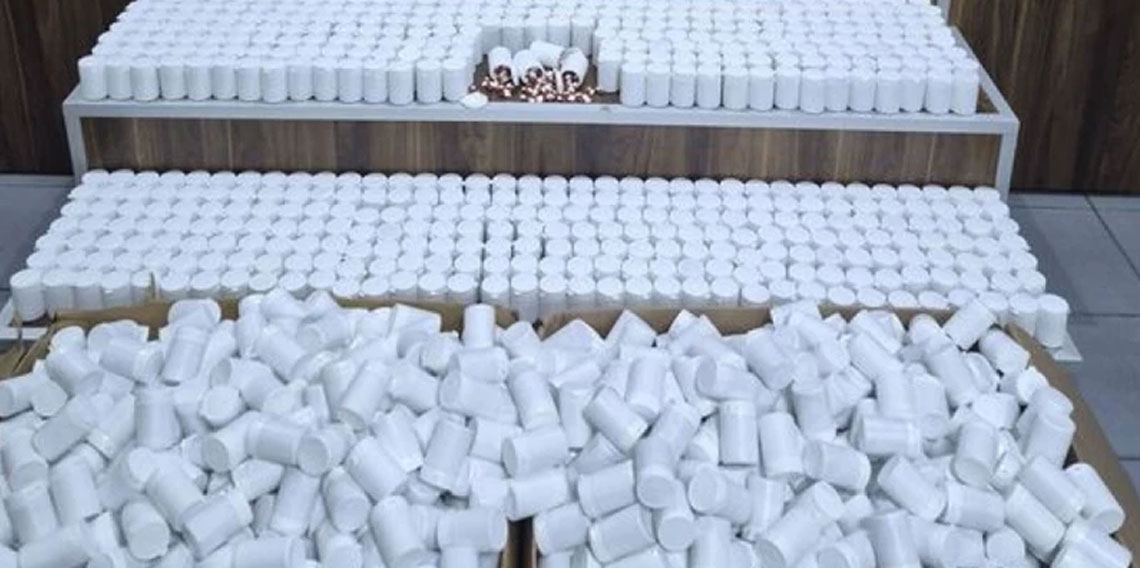 İzmir'de 105 bin 270 sentetik ecza ele geçirildi: 7 kişi gözaltına alındı
