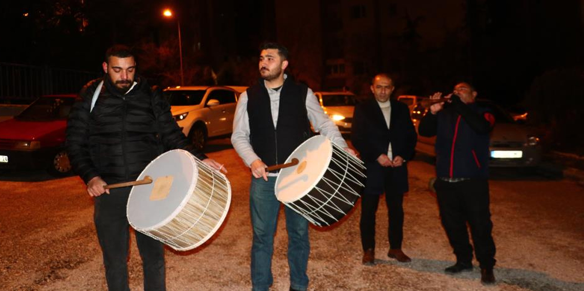 Ramazan davulcuları mesaiye başladı