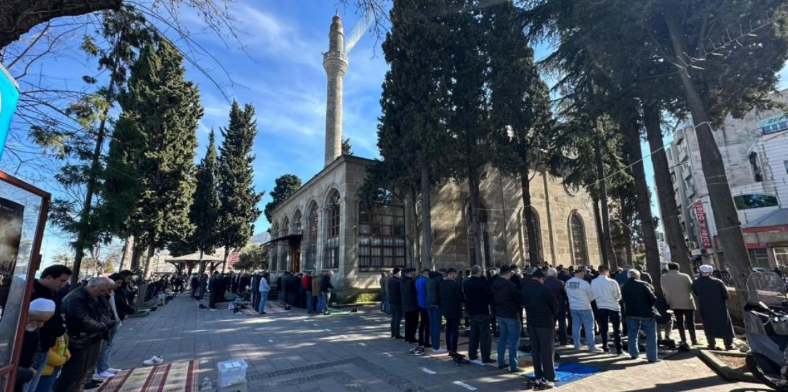 Samsun’da Ramazan’ın İlk Cumasında Camiler Doldu Taştı