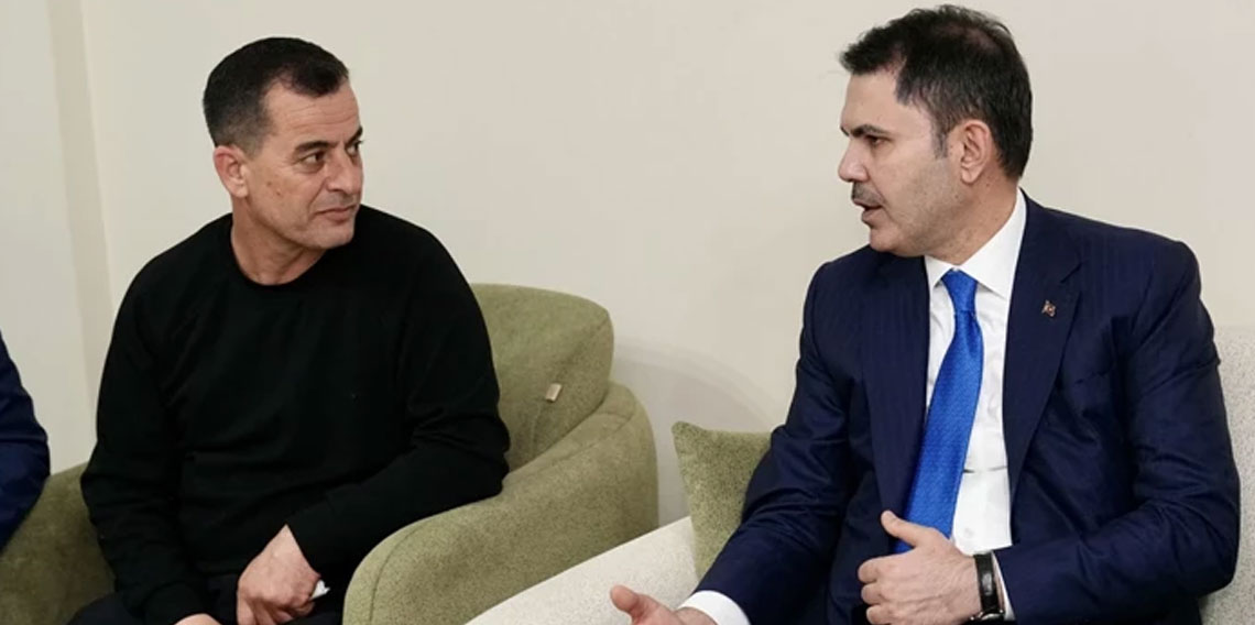 Bakan Kurum, Gaziantep'te depremzede ailenin yeni evine misafir oldu