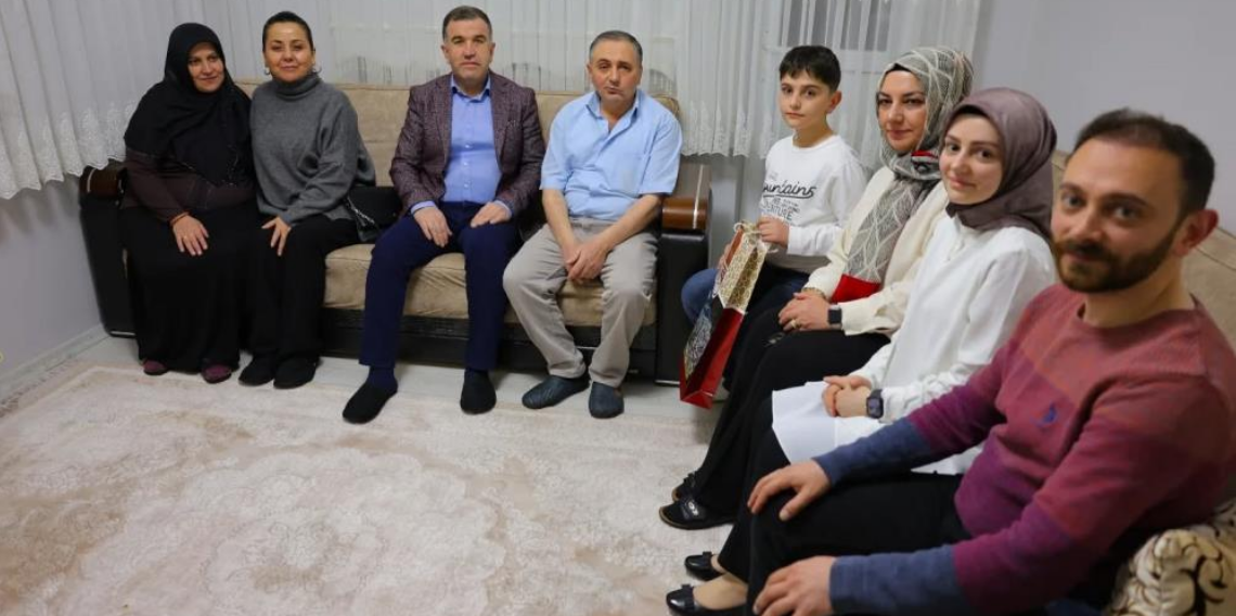 Bayburt Valisi Mustafa Eldivan’dan Gazi Nail Fidan’a Anlamlı İftar Ziyareti