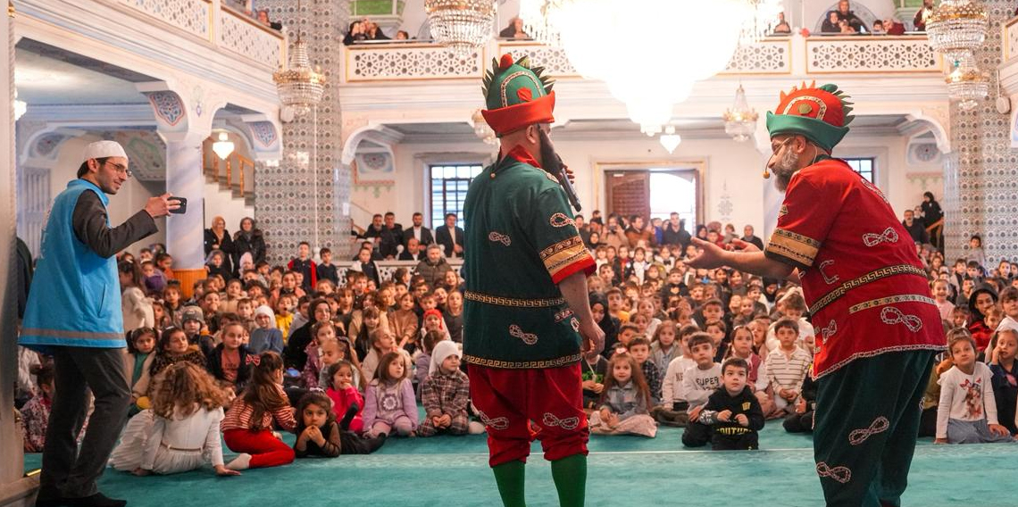 Trabzon'da Ramazan Çocuklar İçin Neşeli Geçiyor