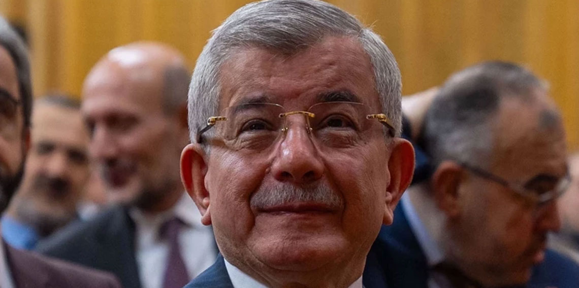 Ahmet Davutoğlu'ndan emekliye bir aylığına ek maaş çağrısı!