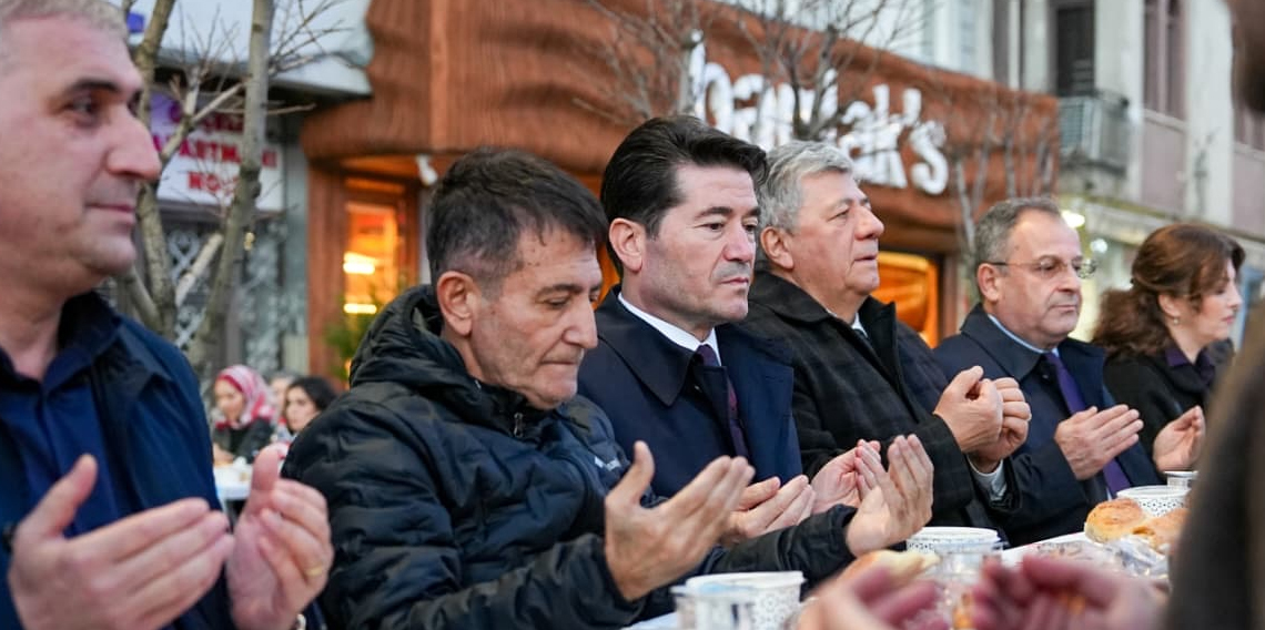 Trabzon'un Ortahisar İlçesinde İftar Sofraları Renklendi