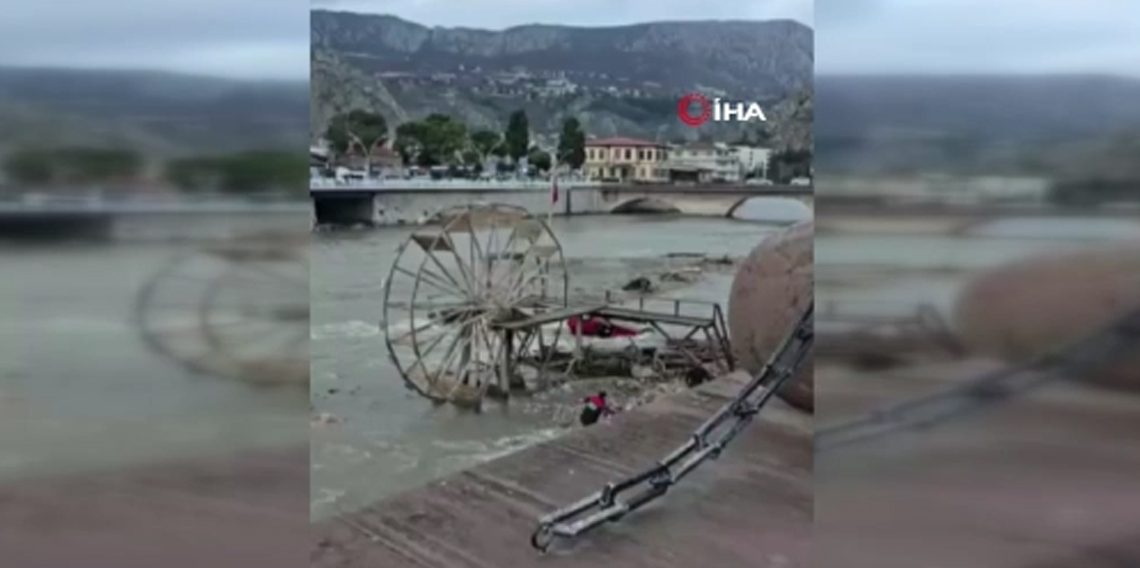 Amasya’da otomobil köprüden Yeşilırmak Nehri’ne uçtu