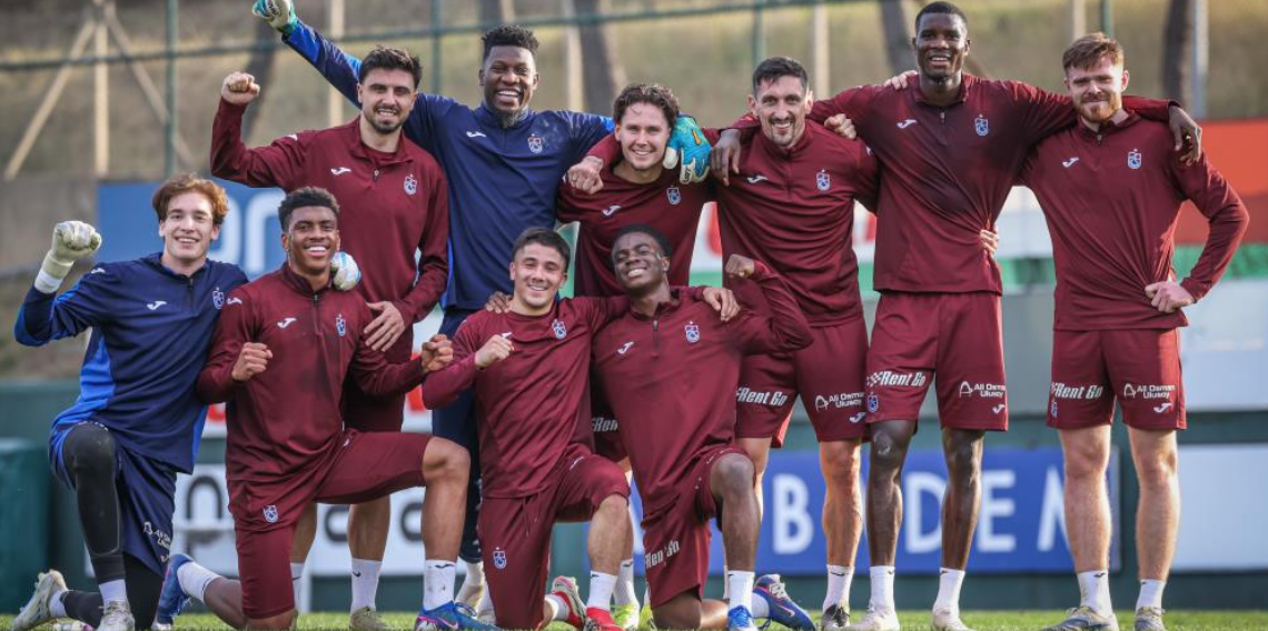 Trabzonspor, İstanbul Takımlarına Karşı 17 Puanla Süper Lig’de Öne Çıkıyor