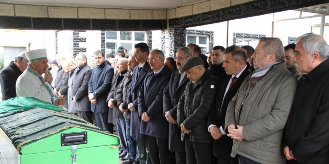 Softbol Milli Sporcusu Sevdenur Gülçiçek Son Yolculuğuna Uğurlandı