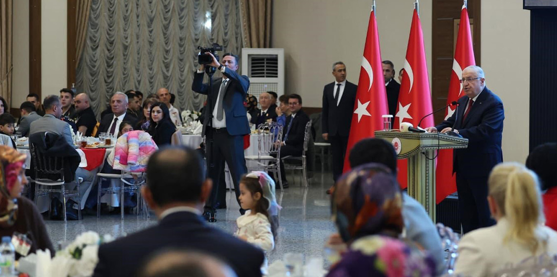 Bakan Güler, şehit aileleri ve gazilerle iftarda bir araya geldi