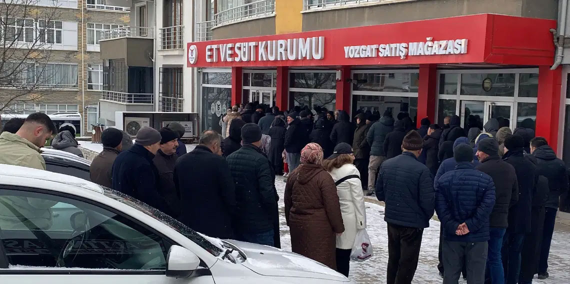 Yozgat'ta -4 derecede ucuz et kuyruğu