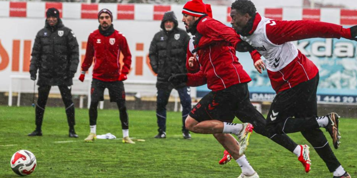 Samsunspor, Gaziantep FK Karşısında Avrupa Hayalini Sürdürmek İstiyor