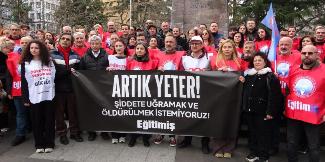 Okuldaki öğretmen cinayetine Trabzonlu eğitimcilerden tepki