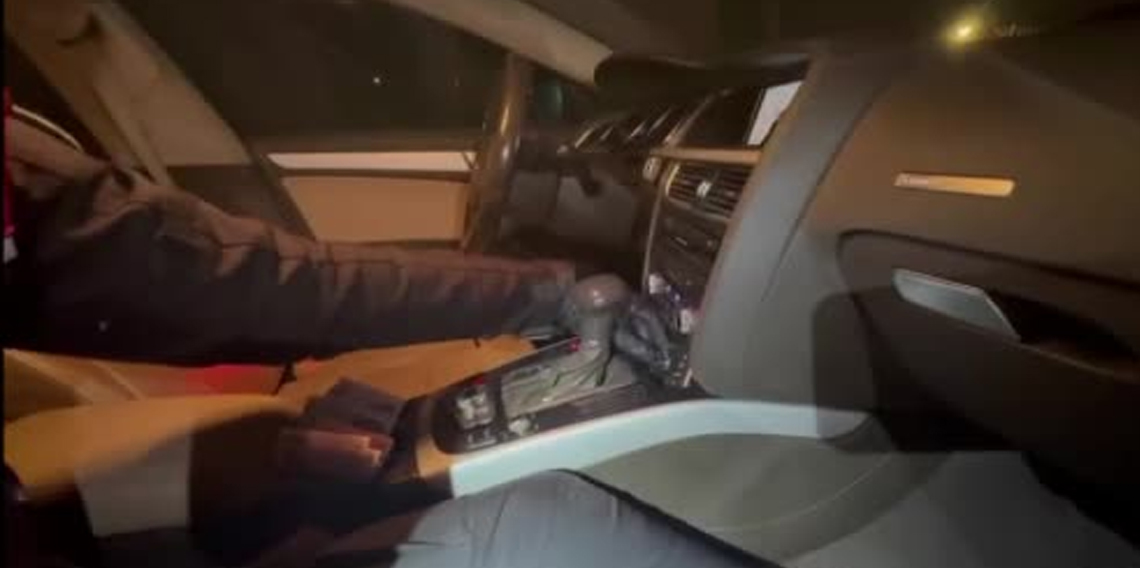 Ankara’da aracından ruhsatsız silah ve uyuşturucu çıkan şüpheli gözaltına alındı