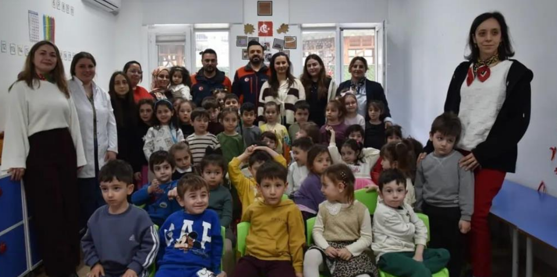 Atakum’da Miniklere Deprem Farkındalık Eğitimi