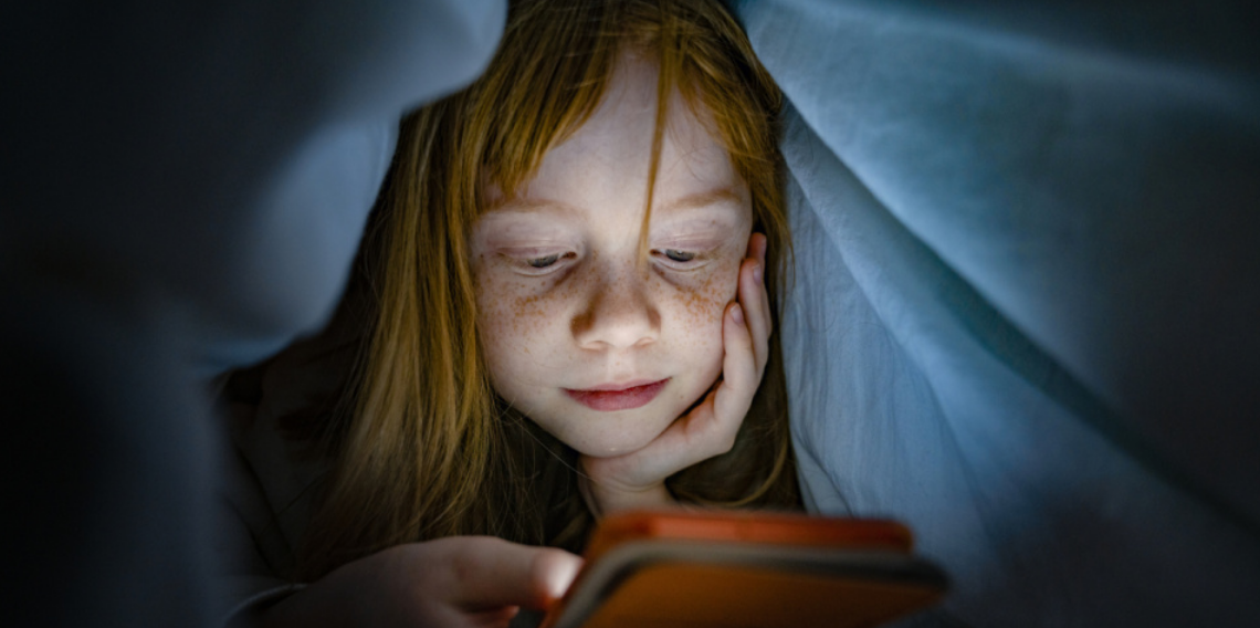 Mavi Işık Tehlikesi, Telefon ve Bilgisayar Ekranları Göz Sağlığını ve Uykuyu Nasıl Etkiliyor?